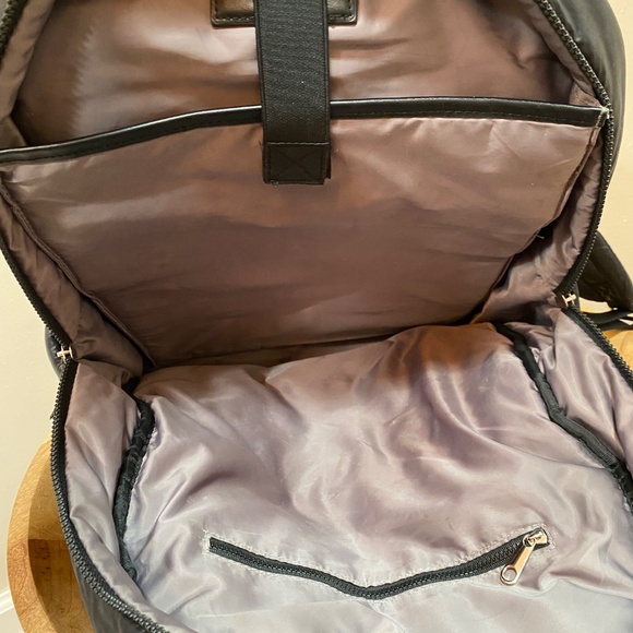 Caraa x Athleta Black Commuter Backpack - Picture 8 of 10